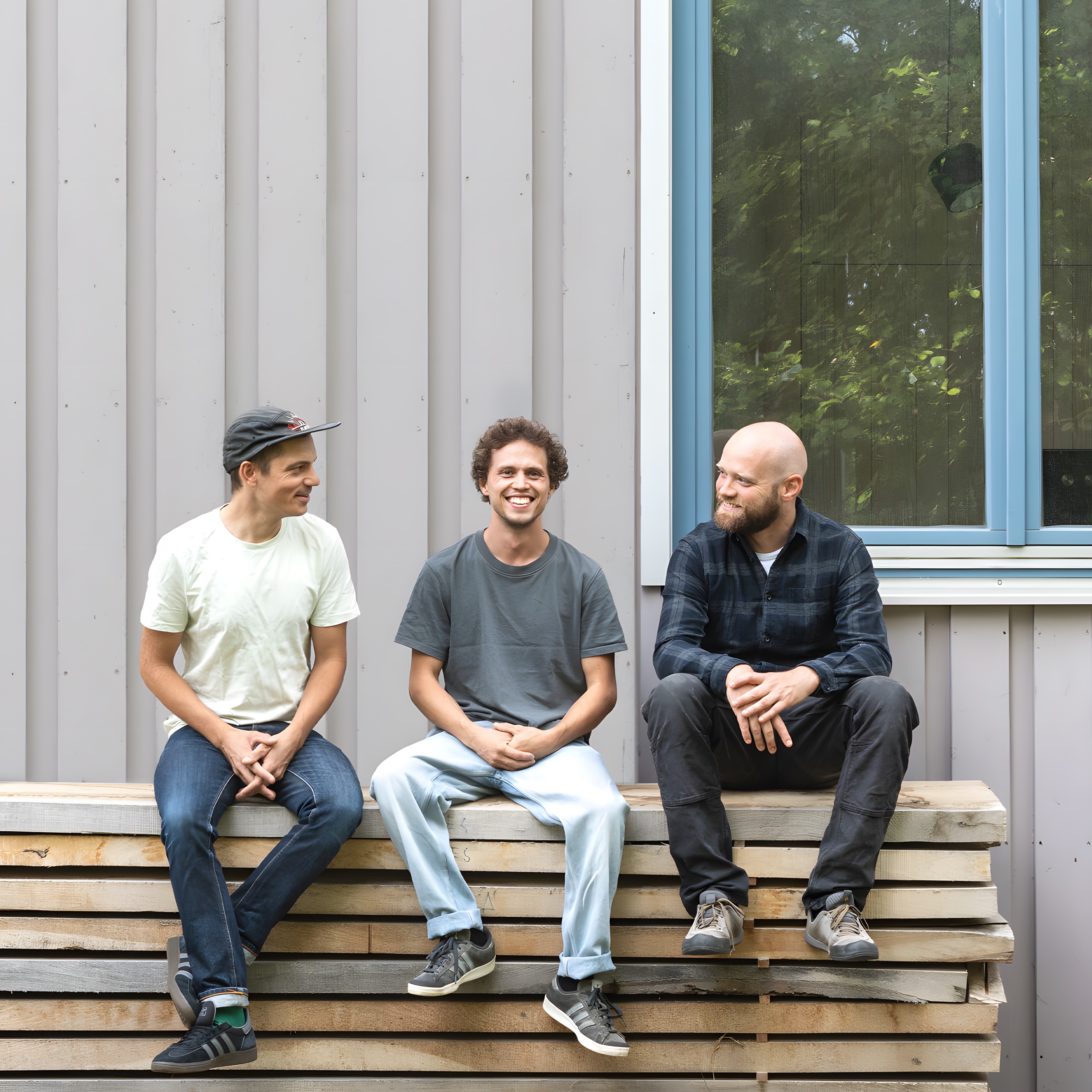 Das Team von Holzner: Felix, Simon und Jakob — Industriedesigner und Schreiner aus Birkenried